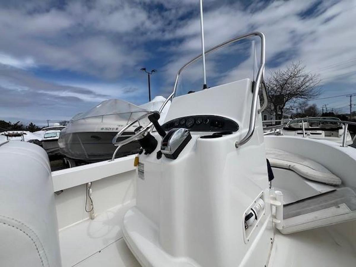 Used 2005 Boston Whaler 190 Nantucket