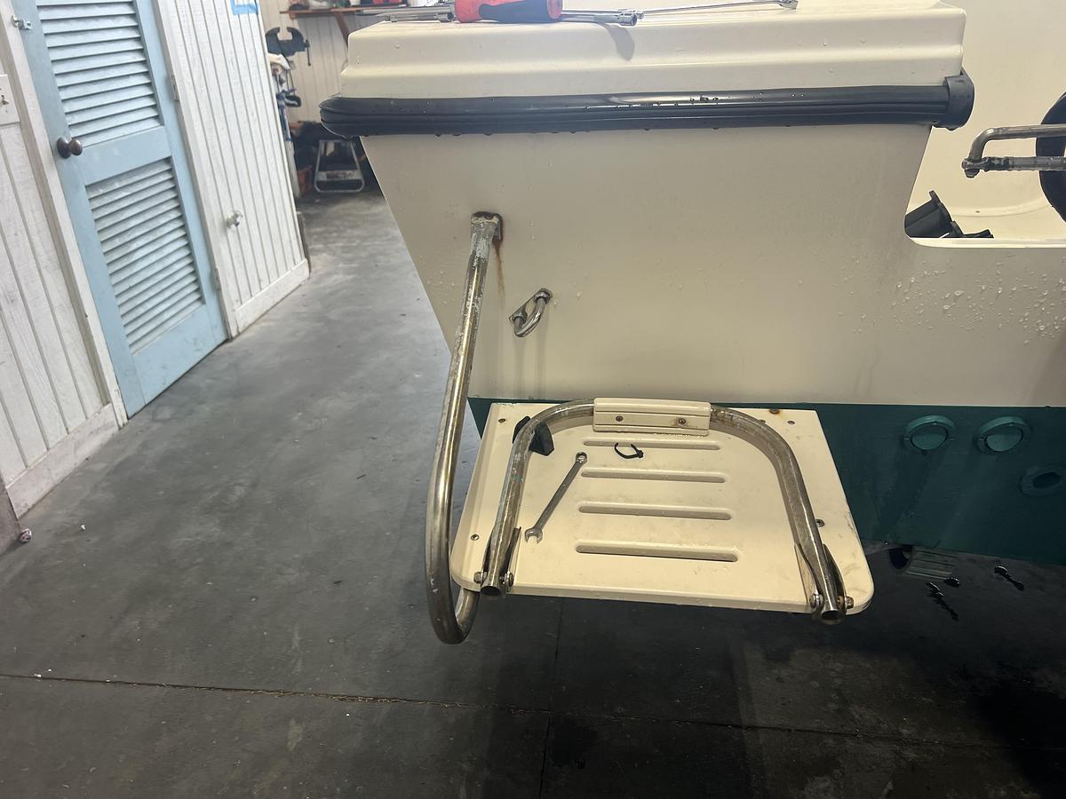 Used 2001 Parker 1801