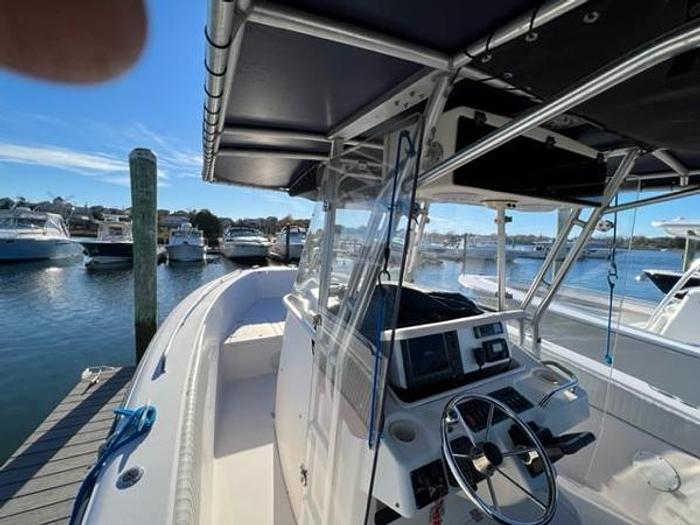 2001 Grady-White 306 Bimini