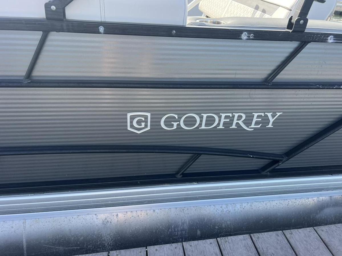 Used 2020 Godfrey Sweetwater 22