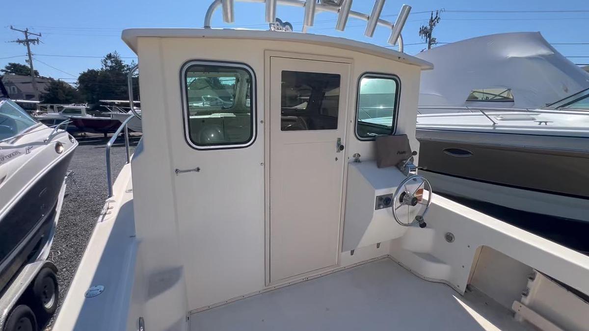 Used 2008 Parker 2520 XL