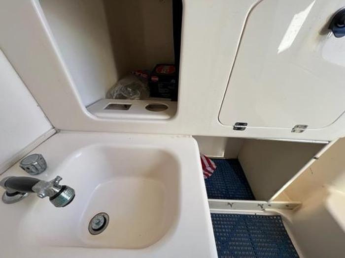 2001 Grady-White 306 Bimini