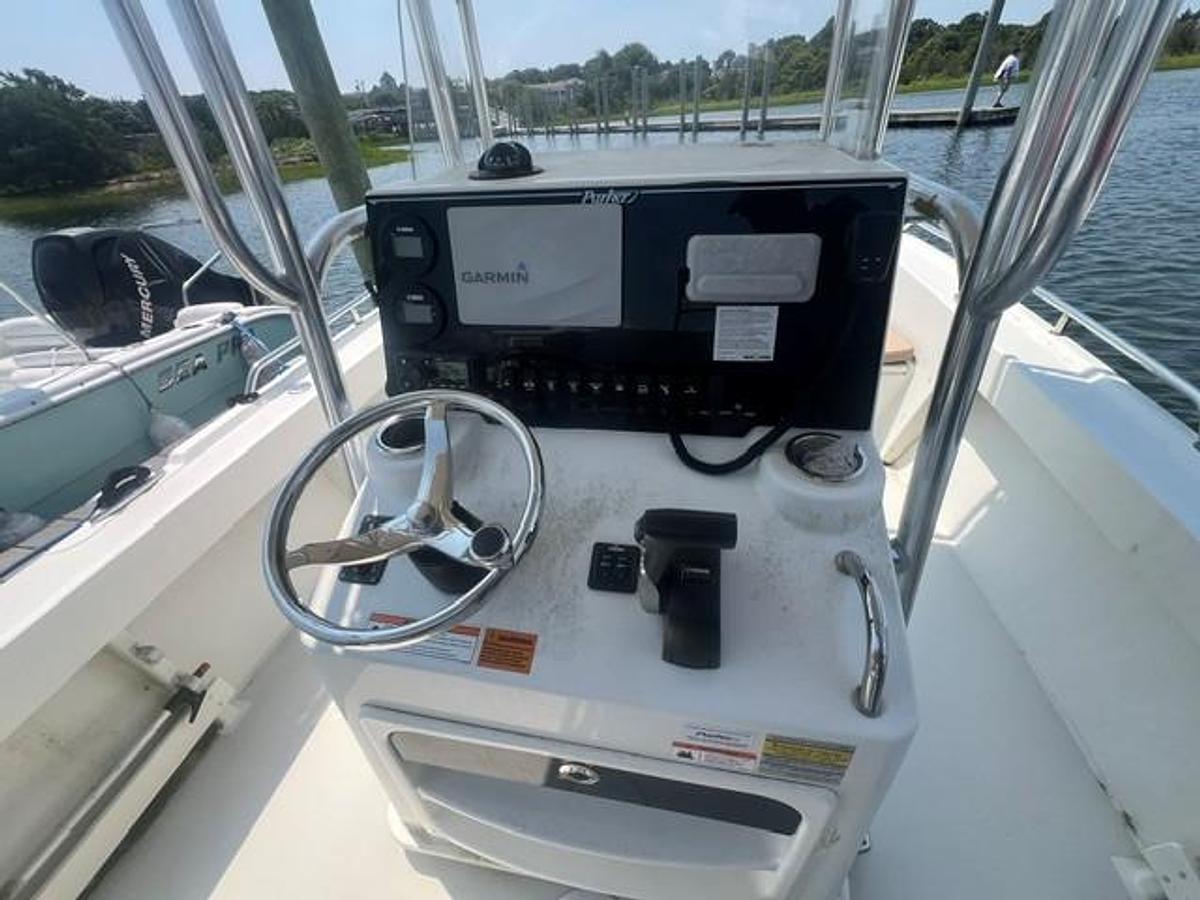 Used 2018 Parker 2100 Deep Vee