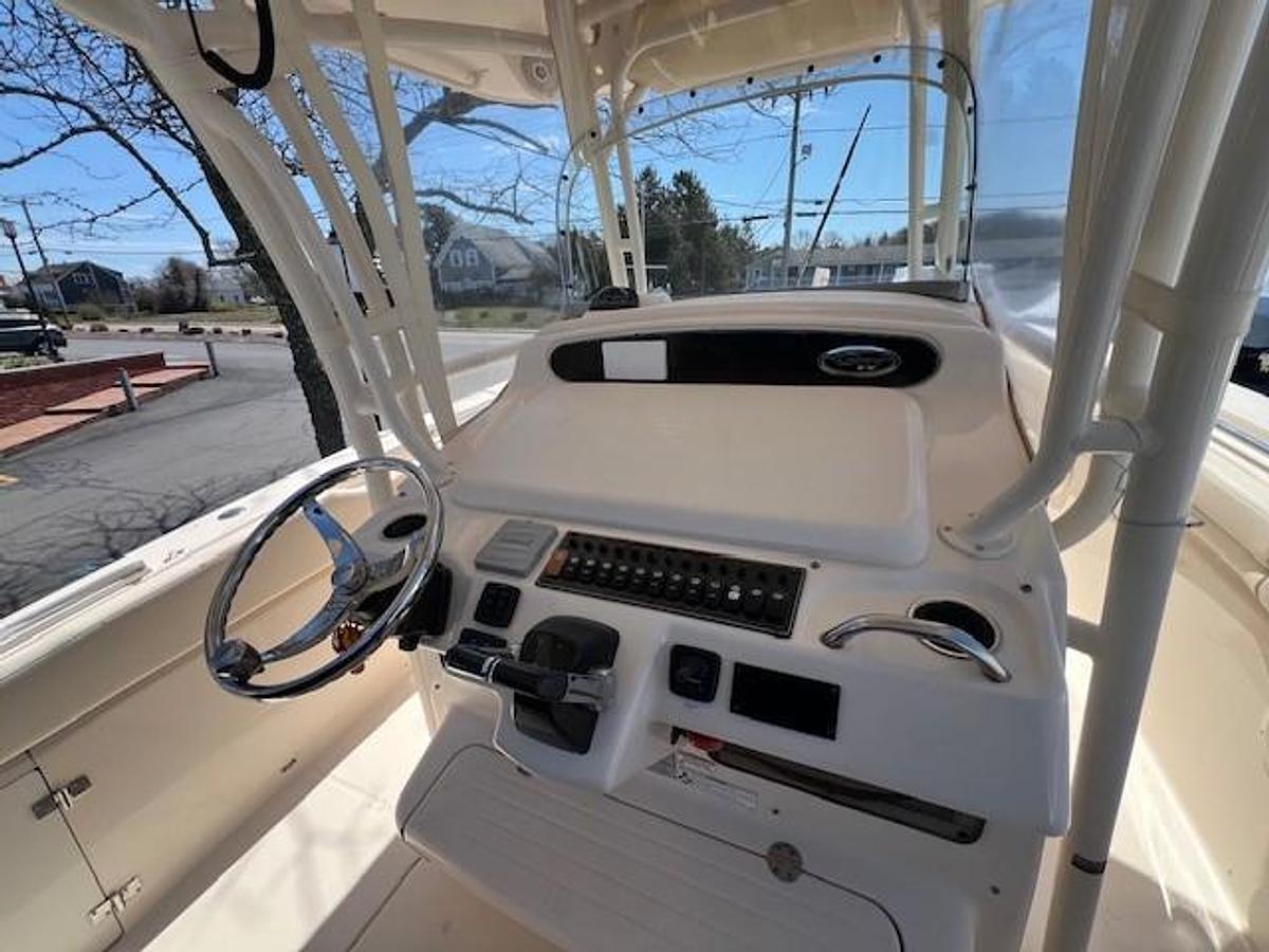 Used 2016 Grady-White 306 Canyon