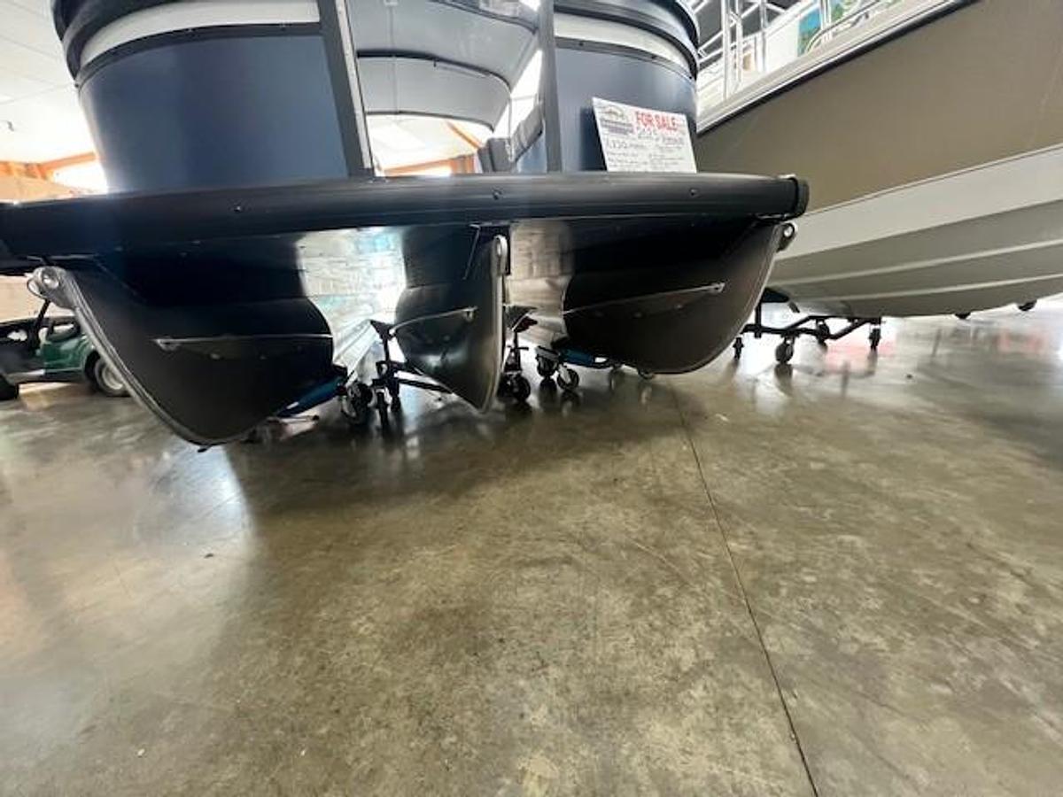 2025 Viaggio LagoX22Q