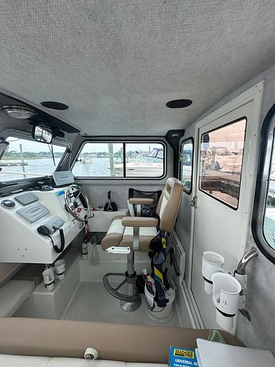 Used 2017 Parker 2120SC