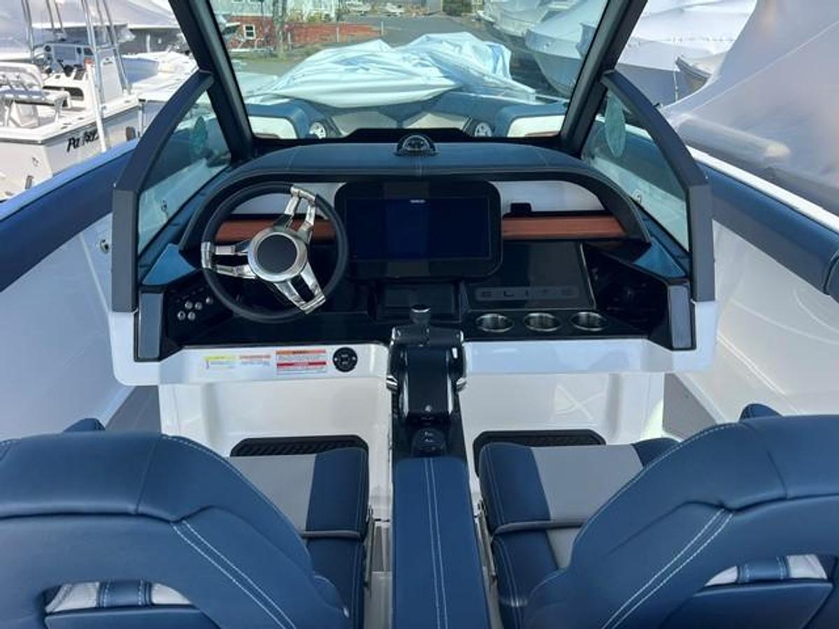 Used 2026 Monterey  30 Elite