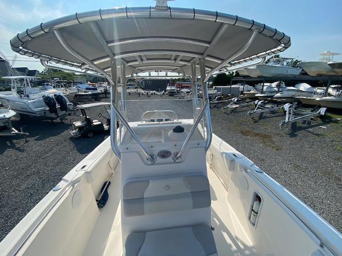 Used 2013 Edgewater 228 CC