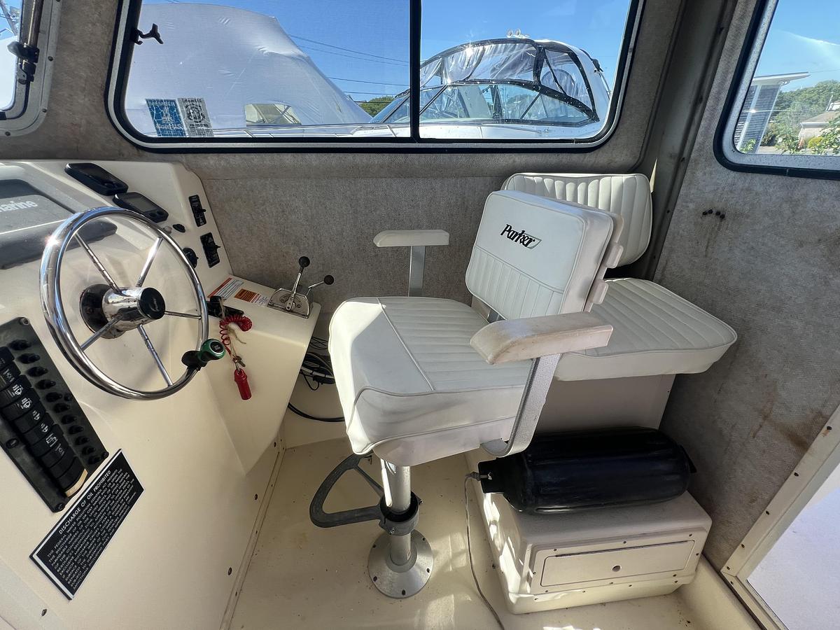 Used 2008 Parker 2520 XL