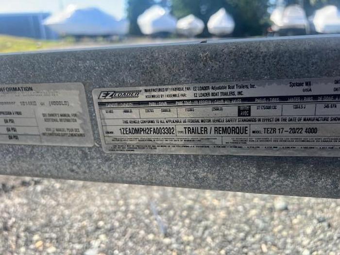 Used 2014 Hurricane SunDeck Sport 188 OB