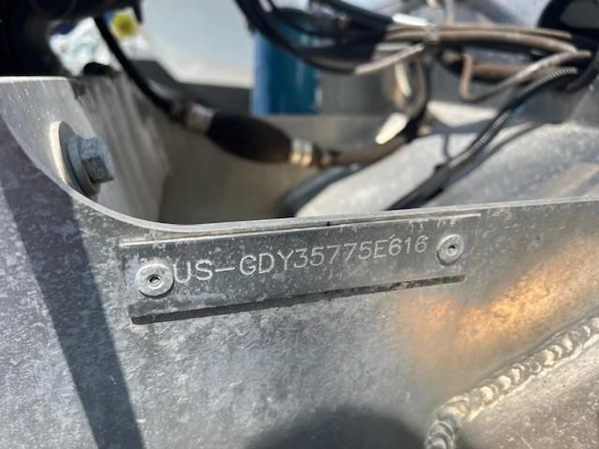 Used 2016 Godfrey Sweetwater premiere 24.2