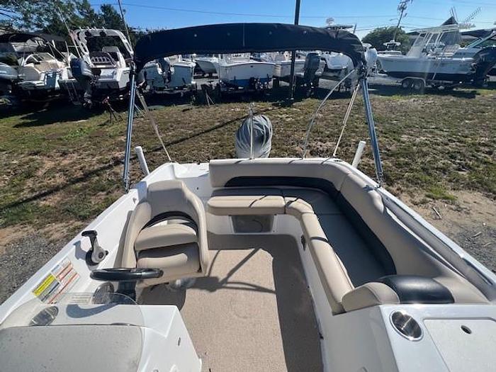 Used 2014 Hurricane SunDeck Sport 188 OB
