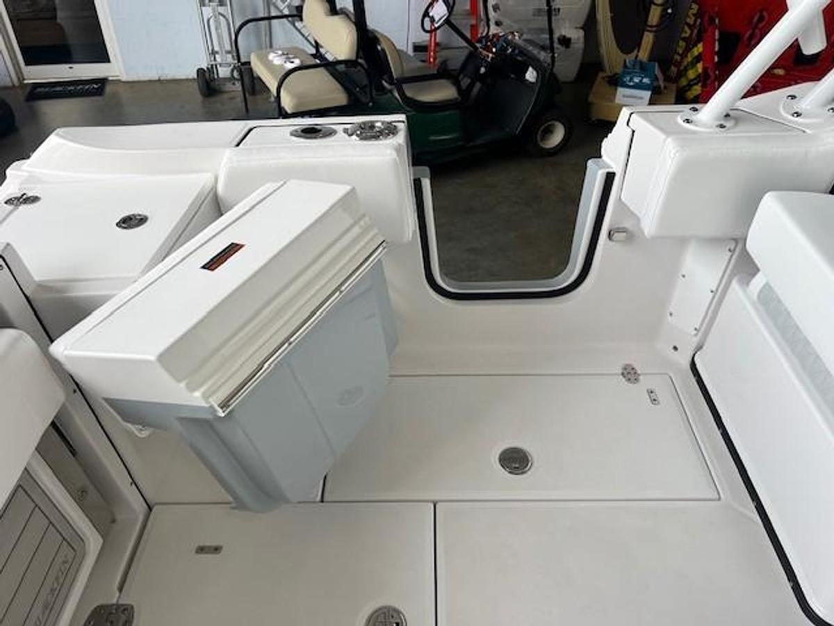 2026 Blackfin 252 DC