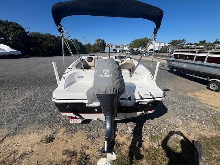 Used 2014 Hurricane SunDeck Sport 188 OB