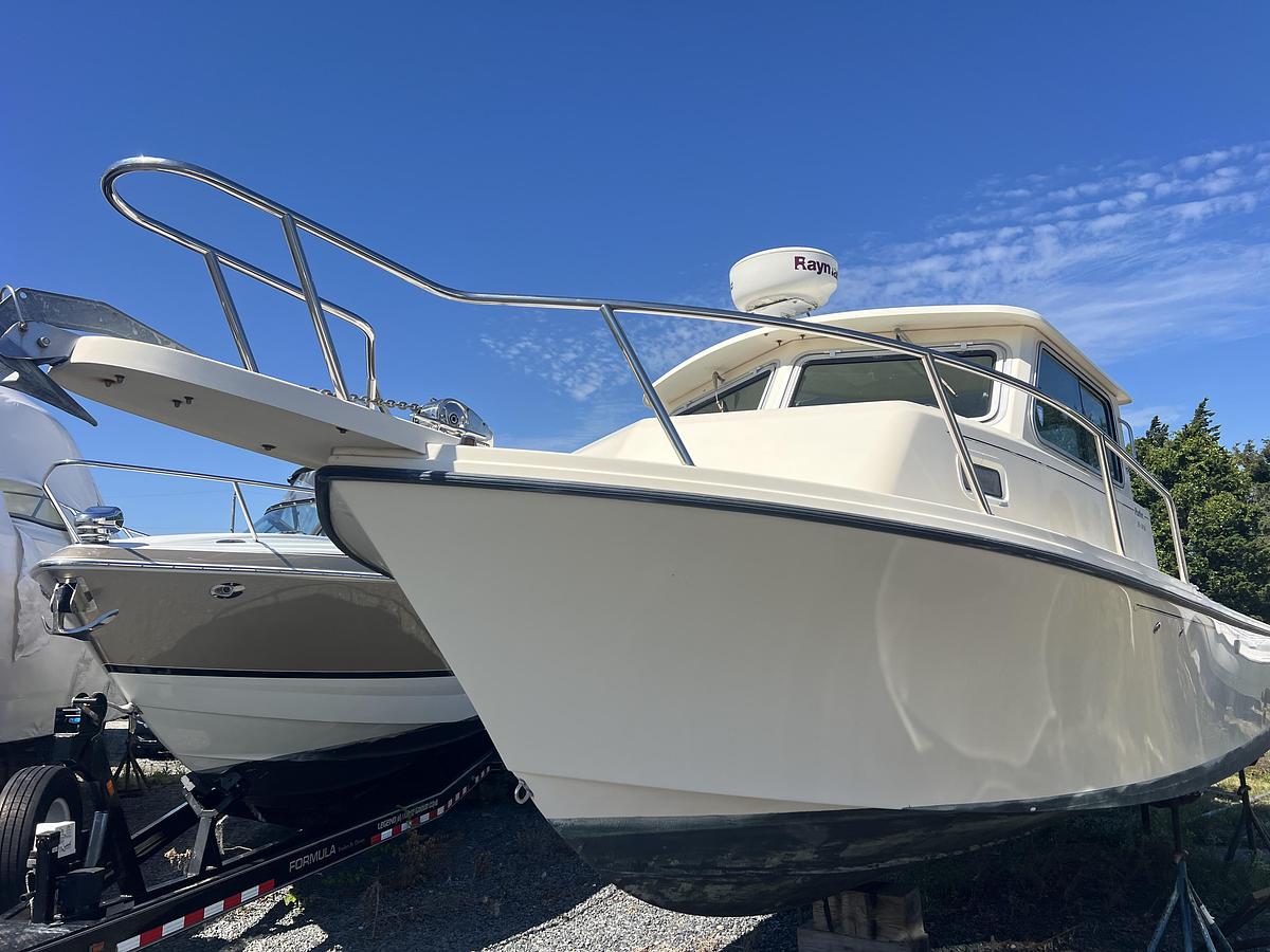 Used 2008 Parker 2520 XL