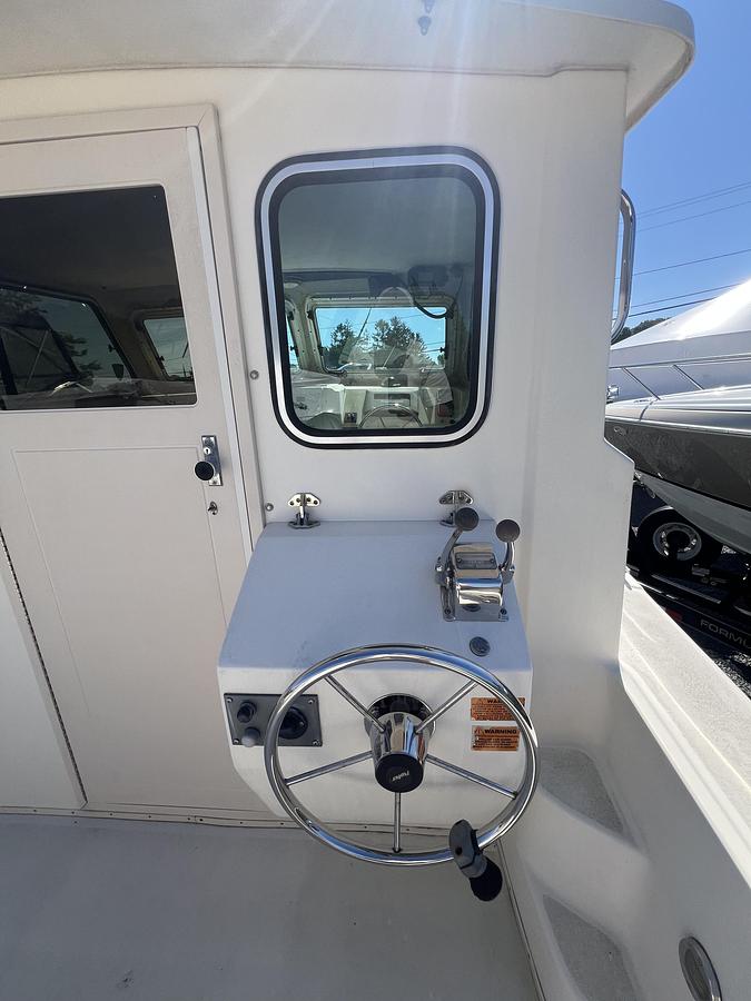 Used 2008 Parker 2520 XL