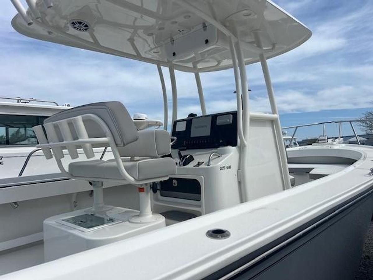 Used 2023 Parker 25 SE