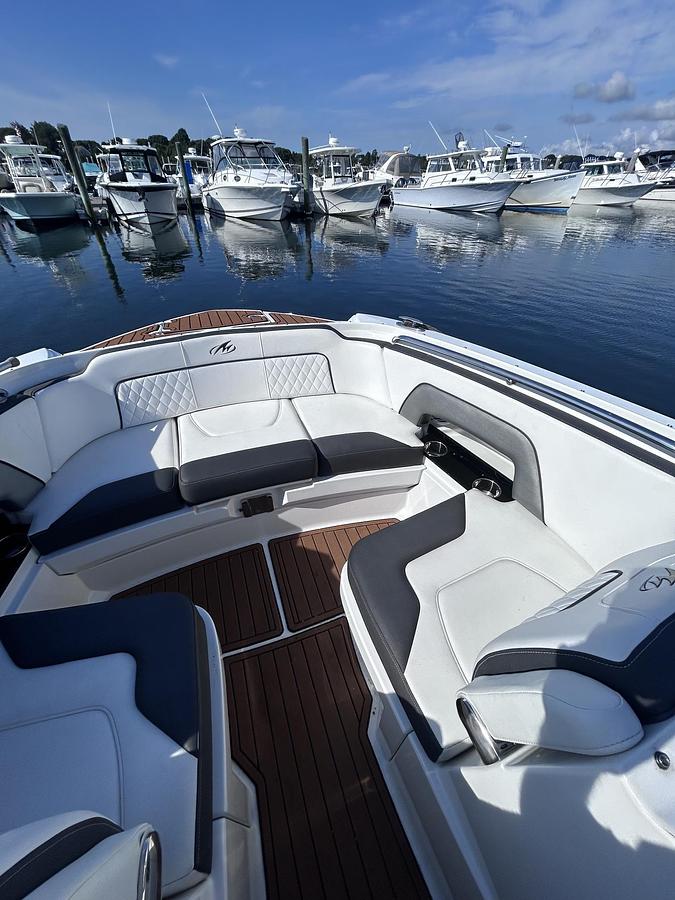 Used 2019 Monterey  M 65