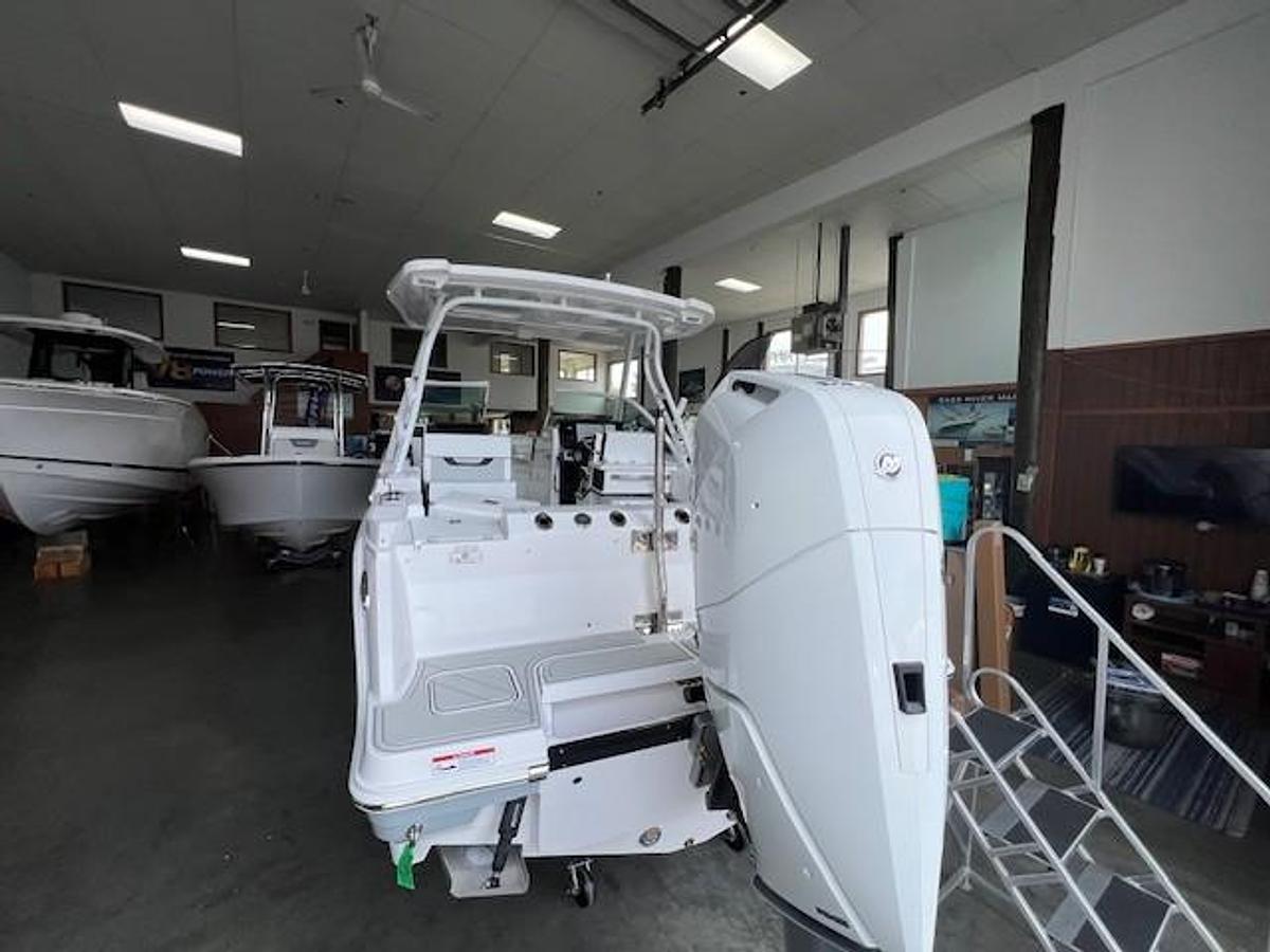 2026 Blackfin 252 DC