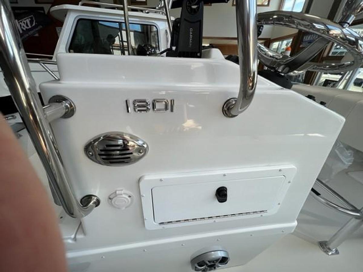 Used 2024 Parker 1801