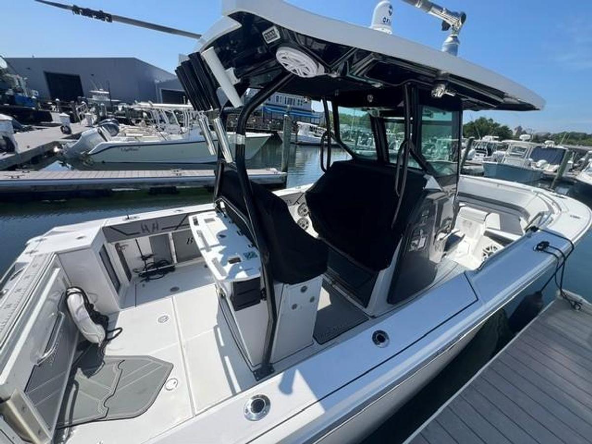 Used 2019 Blackfin 272 CC