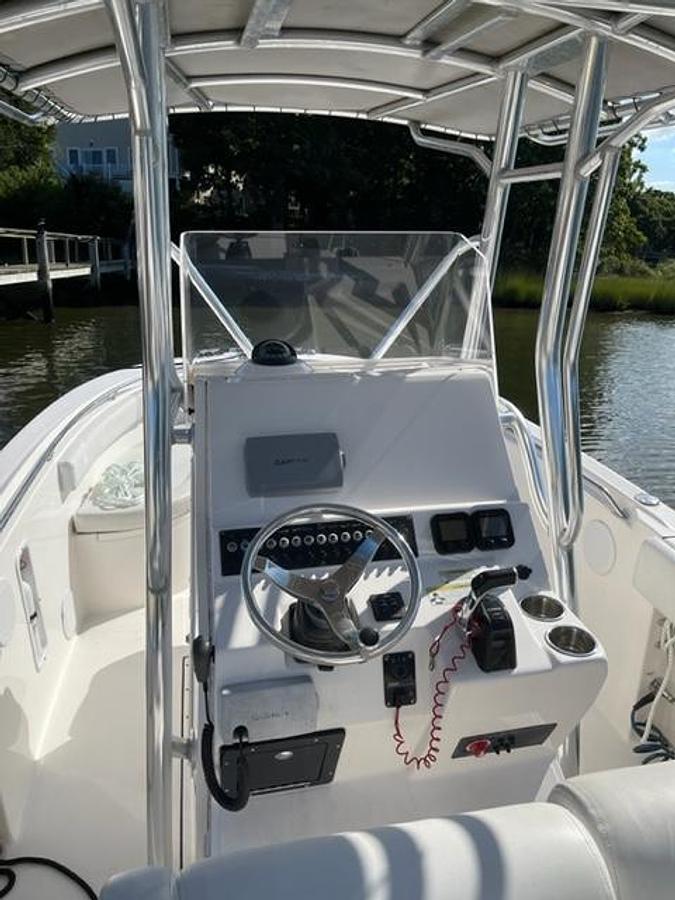 Used 2013 Edgewater 228 CC