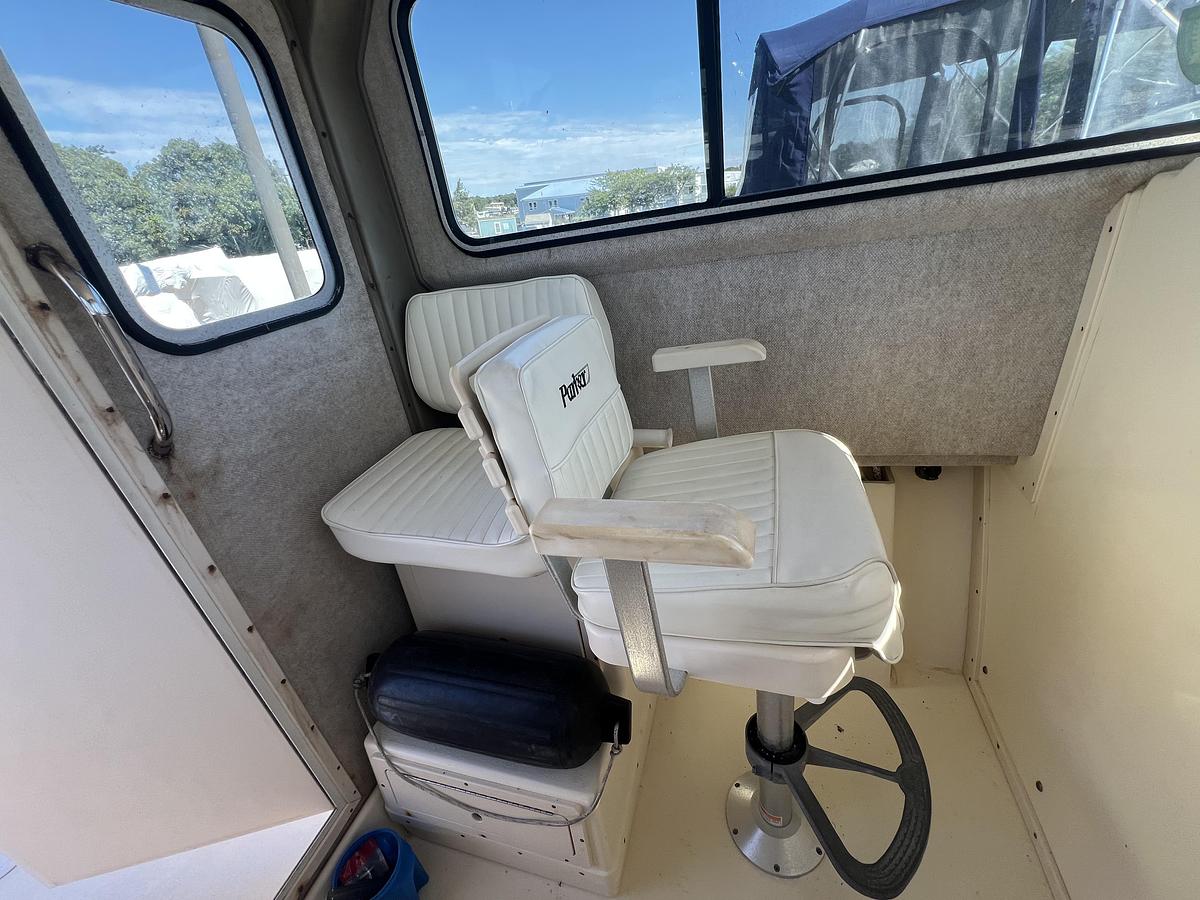 Used 2008 Parker 2520 XL