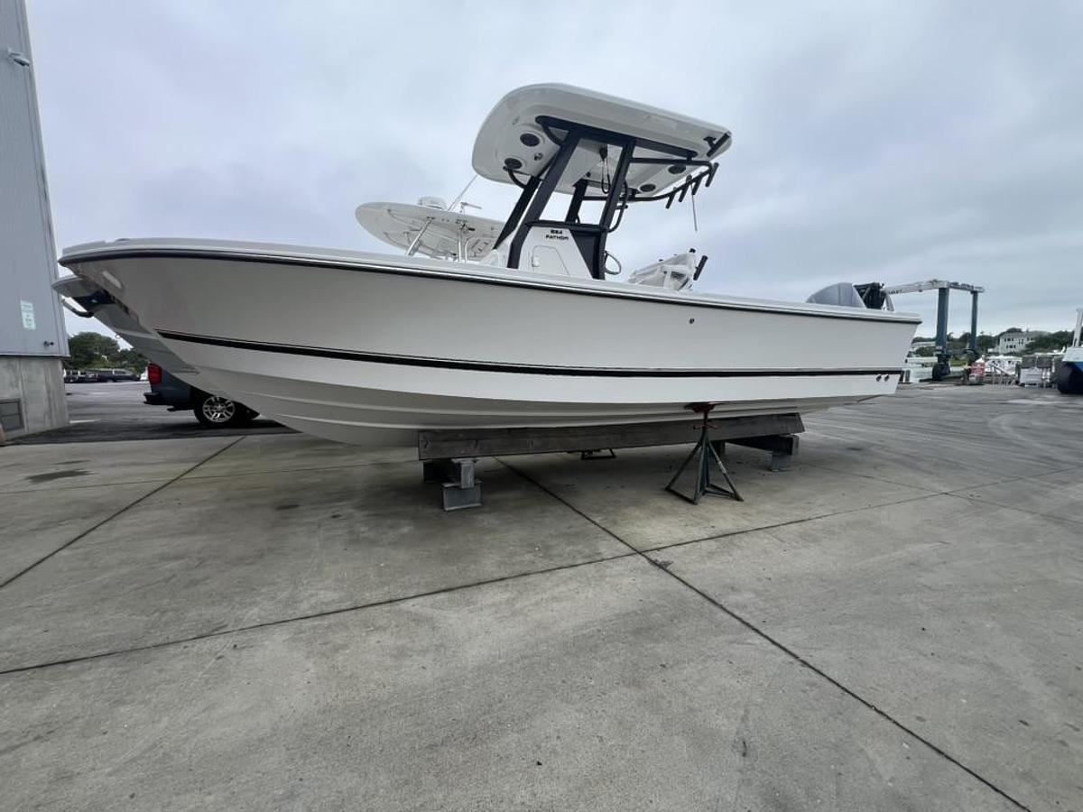 Used 2027 Parker 254 FATHOM