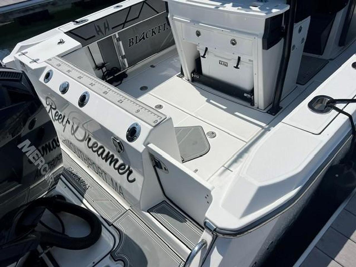 Used 2019 Blackfin 272 CC