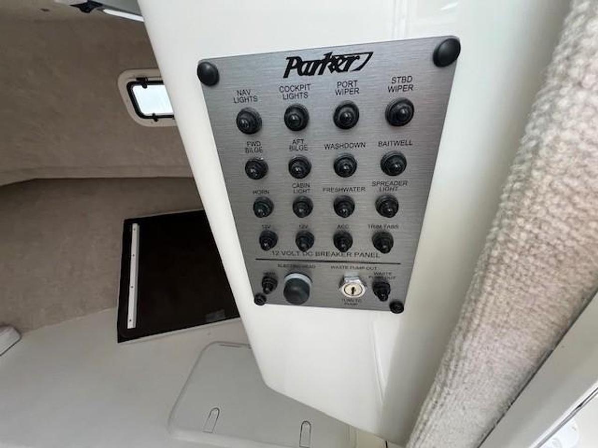 Used 2023 Parker 2820 XLD