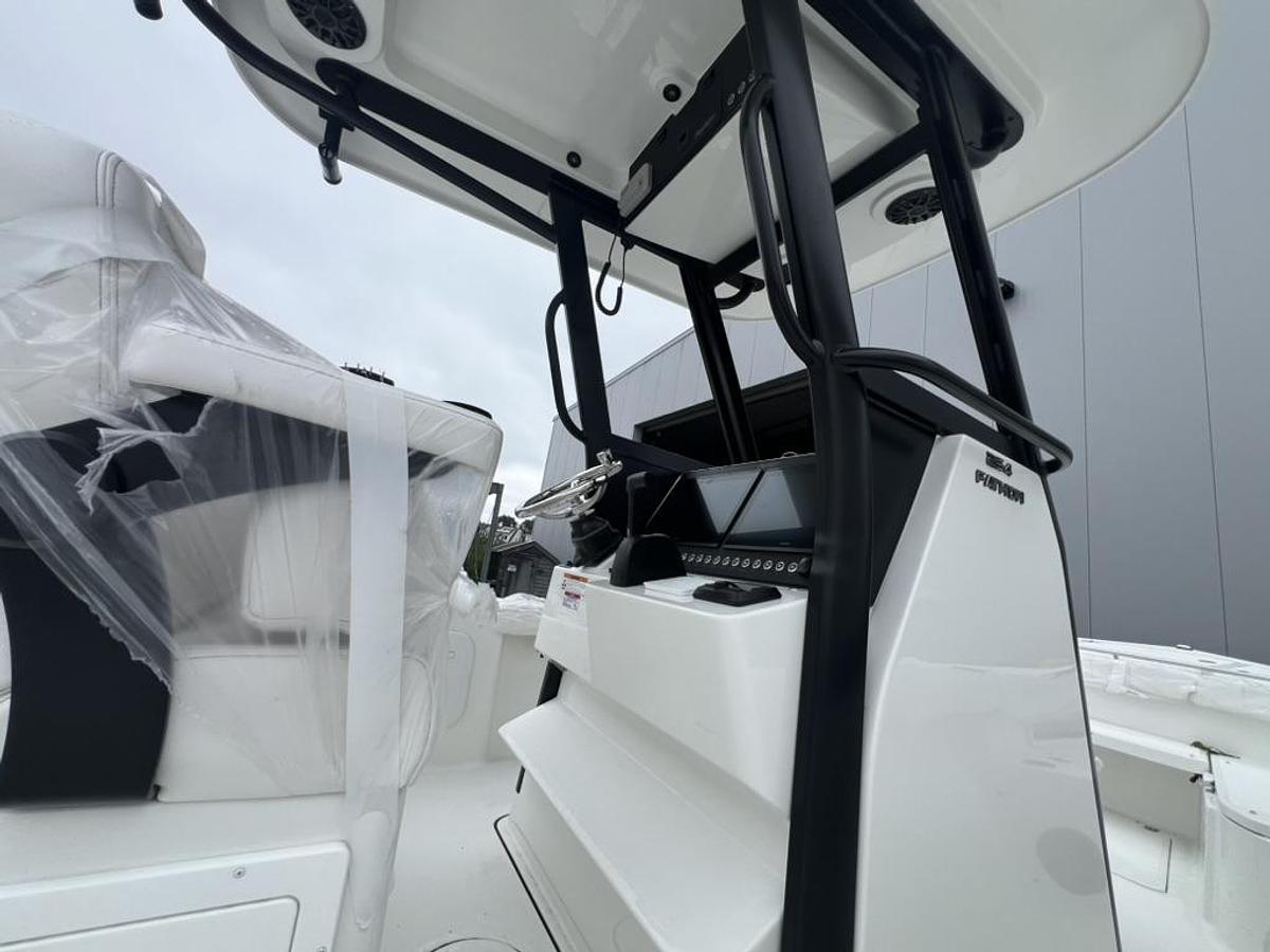 Used 2027 Parker 254 FATHOM