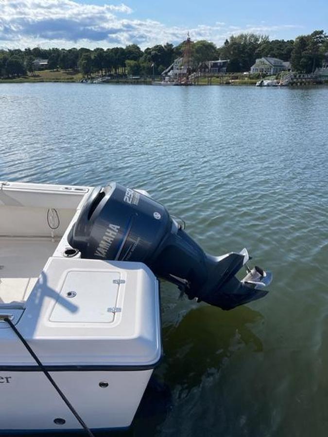 Used 2013 Edgewater 228 CC