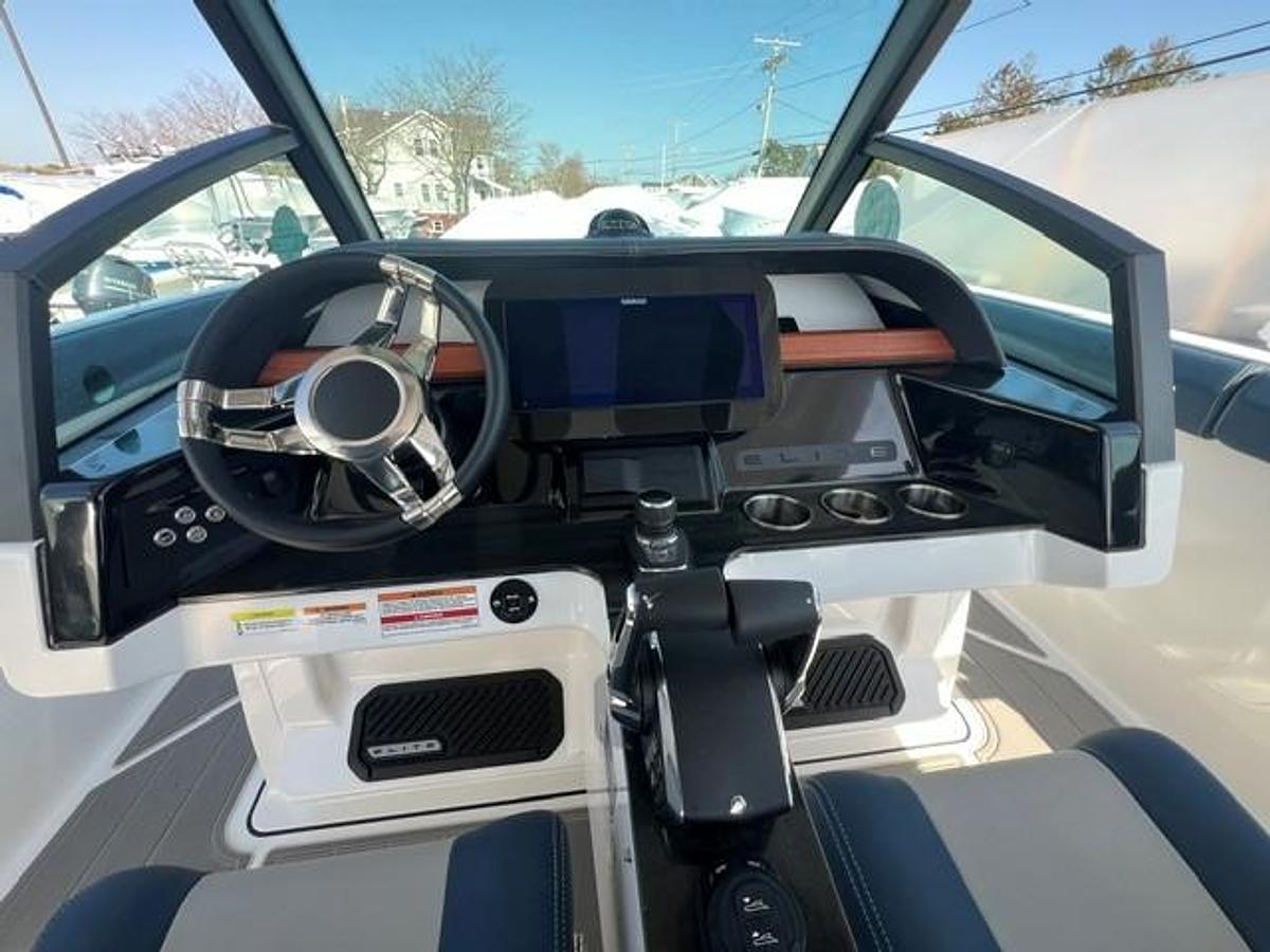 Used 2026 Monterey  30 Elite