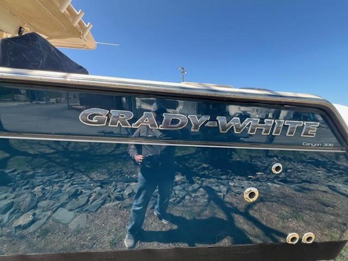 Used 2016 Grady-White 306 Canyon