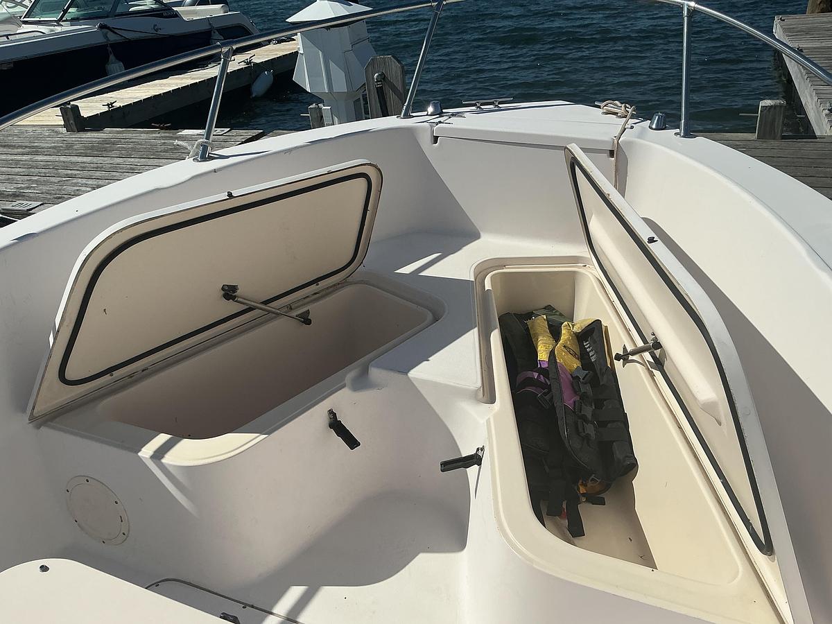 Used 2001 Grady-White 209 Escape