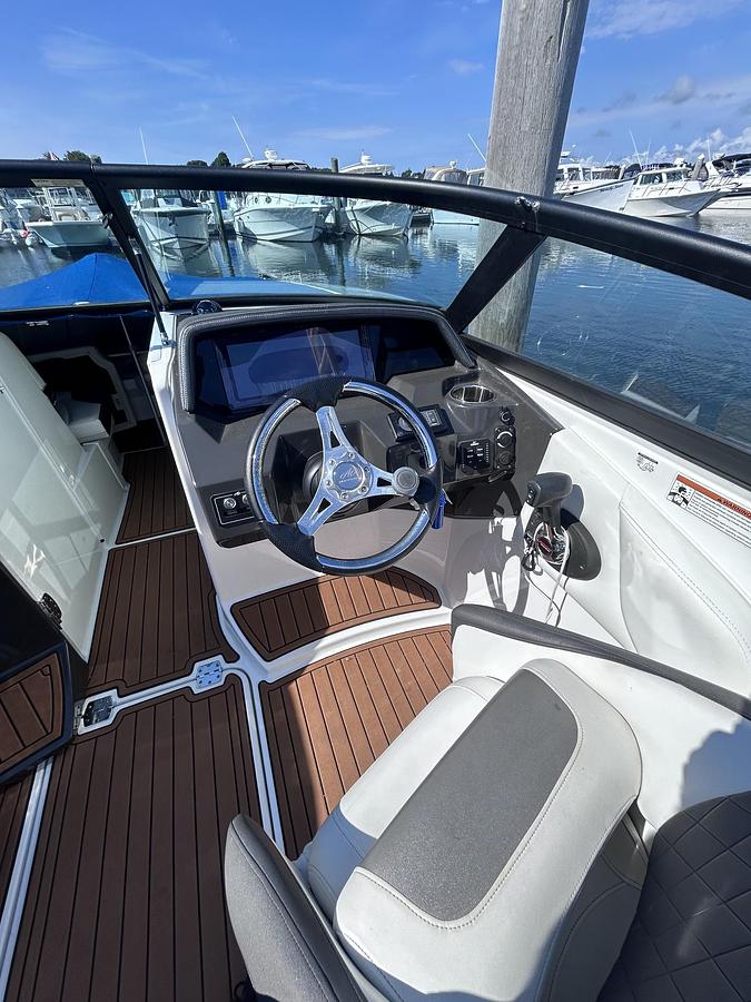 Used 2019 Monterey  M 65