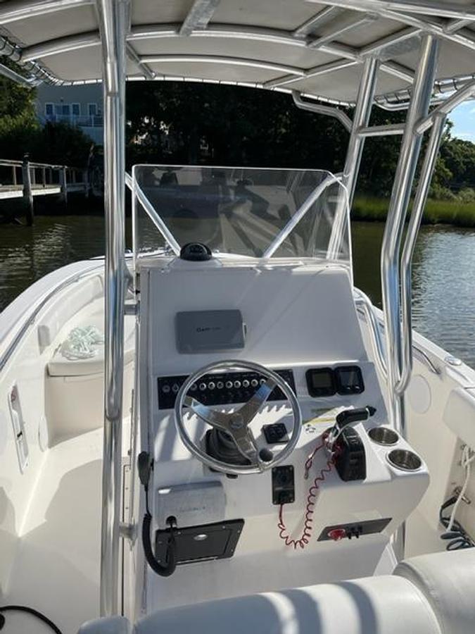 Used 2013 Edgewater 228 CC
