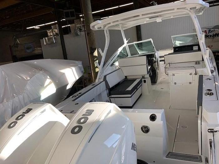 2025 Blackfin 272 DC