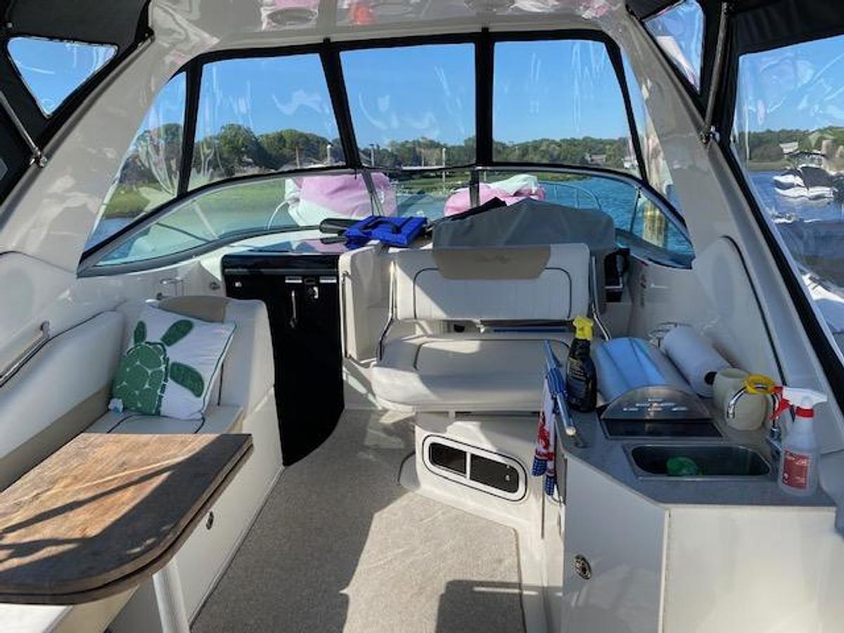 Used 2010 Sea Ray 310 Sundancer