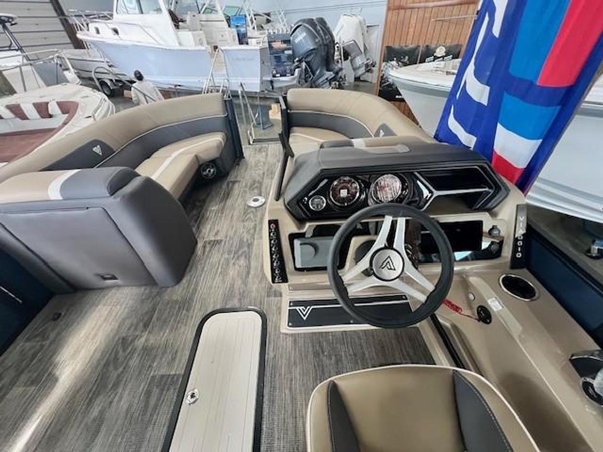 2025 Viaggio LagoX22Q