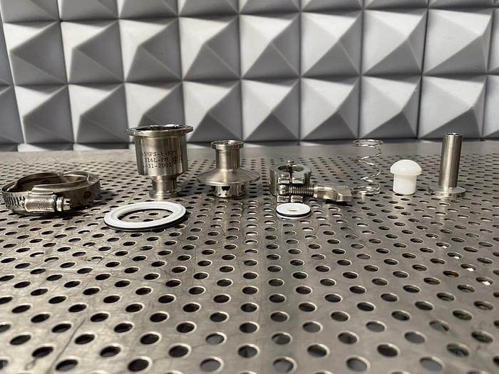 Used Stainless Steel  C45MPS-1/4-SFY-316L-PM Spring Loaded Check Valve