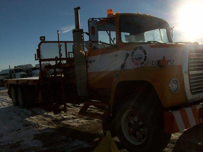 Used 1980 Ford 8000 Tandem Axle Oilfield Pump / Kill Truck