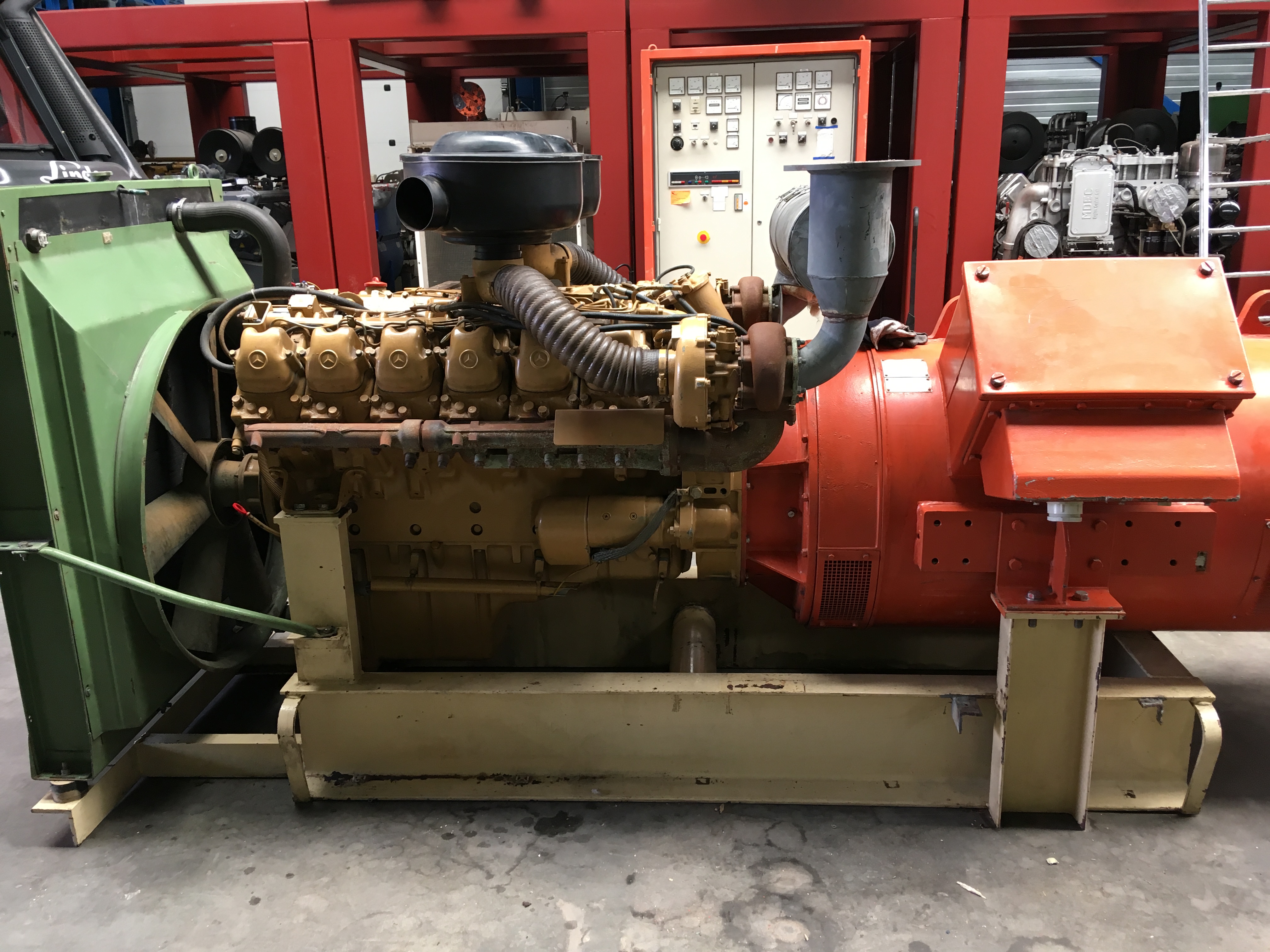 Used 1984 MERCEDES OM424A / SIEMENS GEN.SET 550 KVA