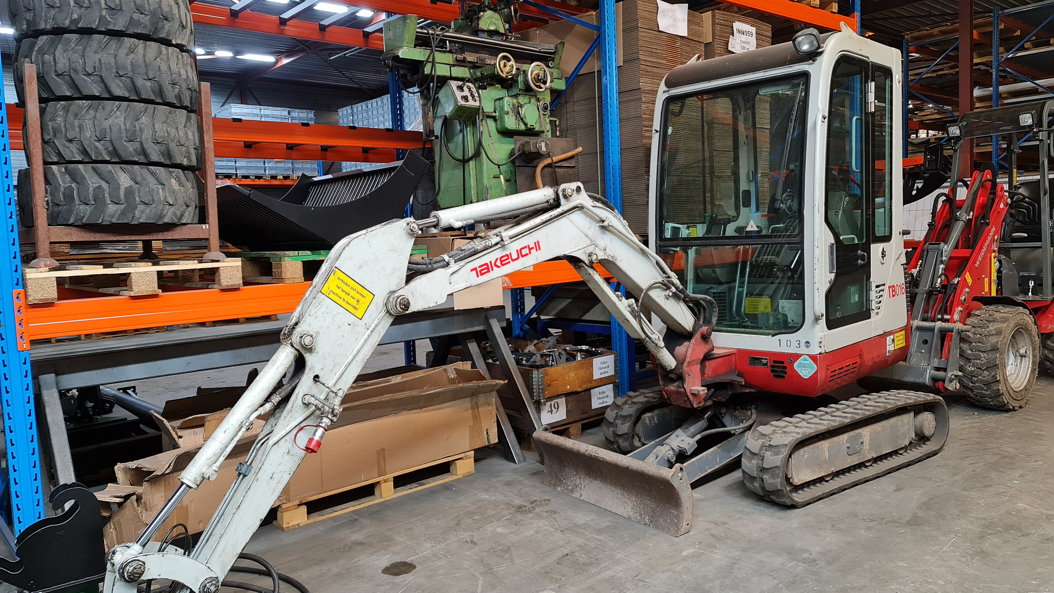 Usado TAKEUCHI TB016