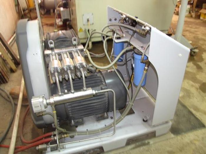 Used 2015 Flow Mach 2 1313b CNC Waterjet Cutting System(#9837)