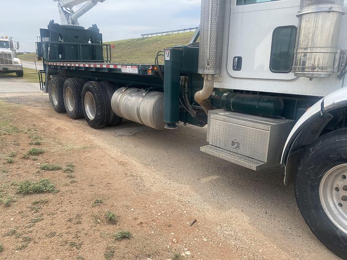 Used 2011 Peterbilt Heavy spec