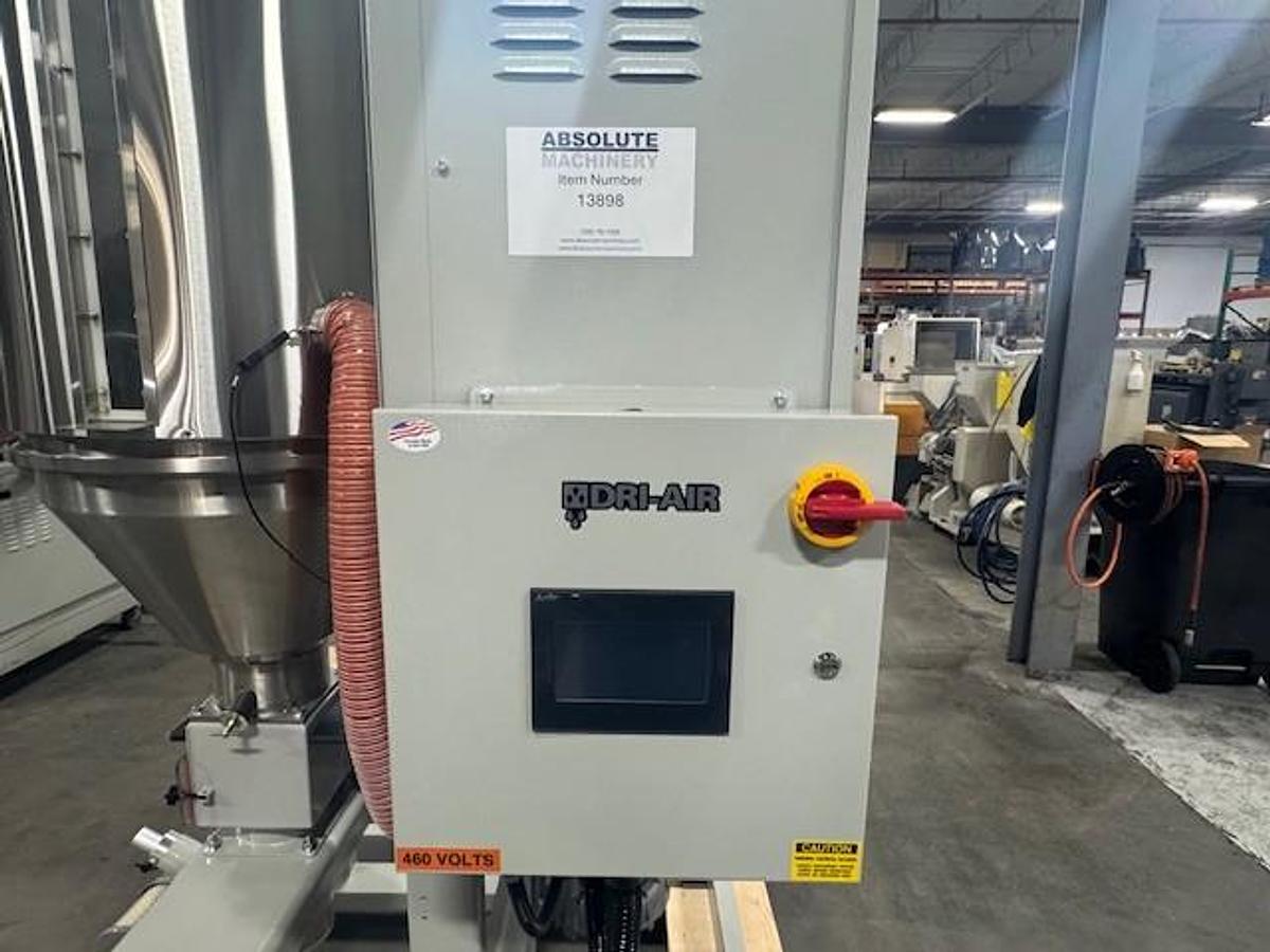 125 lbs/hour Dri-Air Material Dryer with 400 lb. Capacity Hopper (2026)