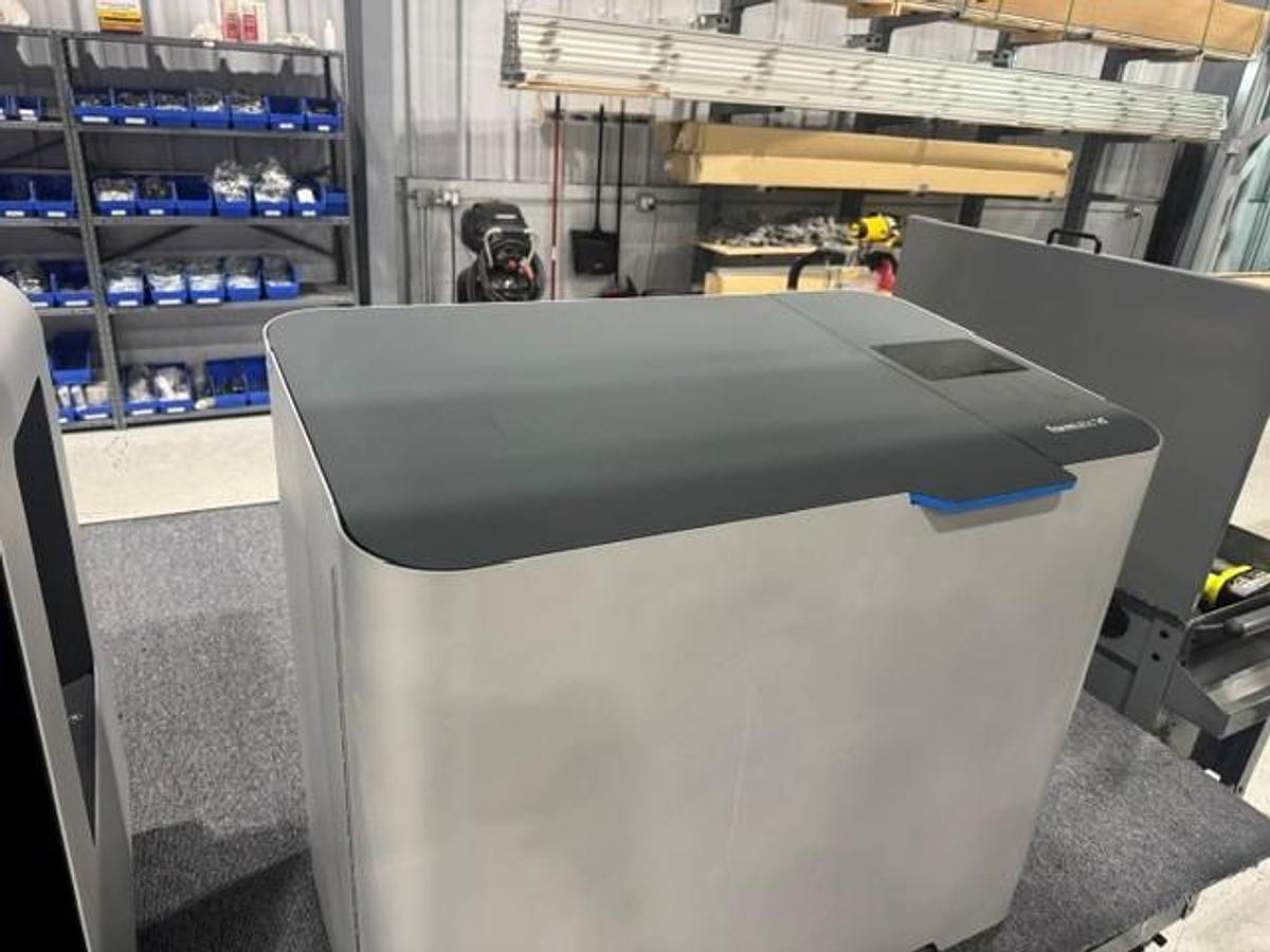 Used Formlabs Form 3L 3-D Printing Package including Cartridges (2022)