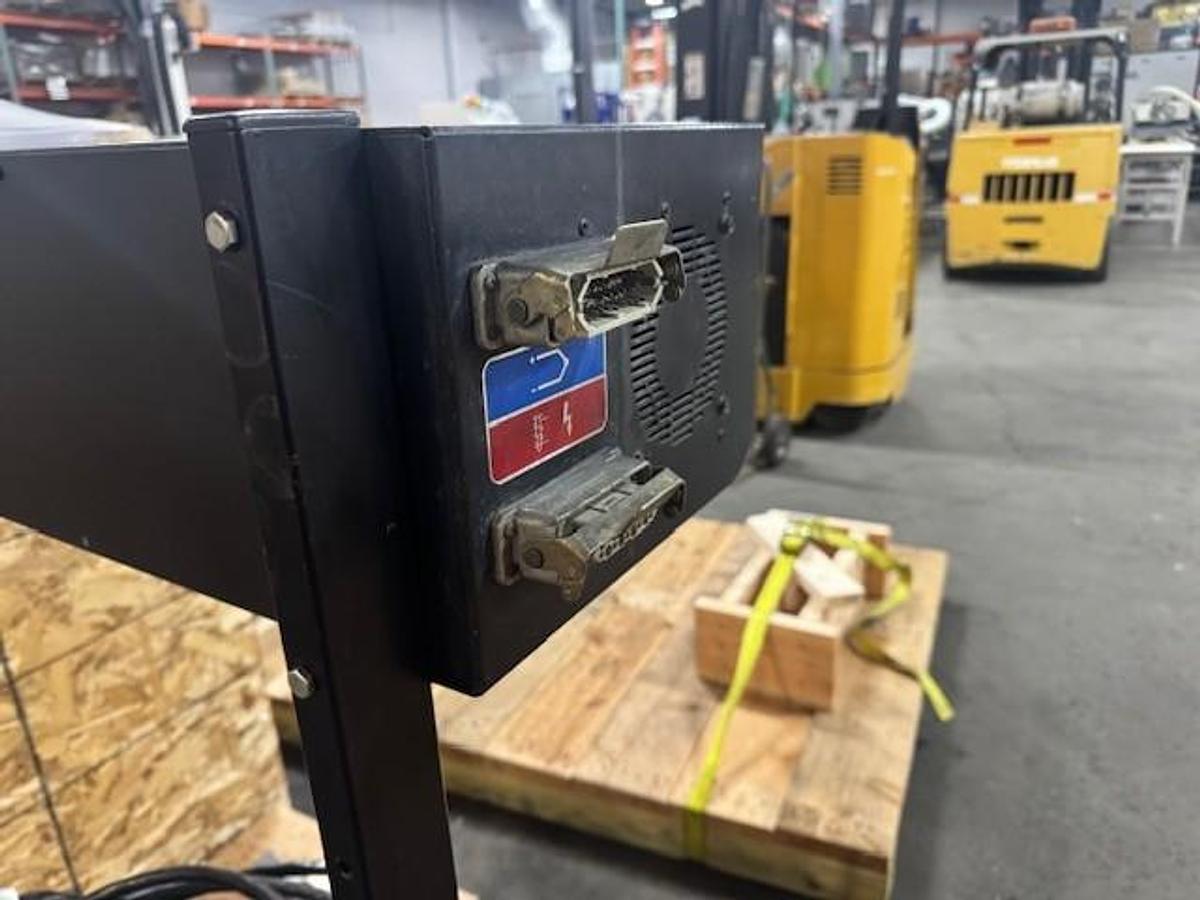 Used DME 12-zone Hot Runner Controller with Cables and Transformer