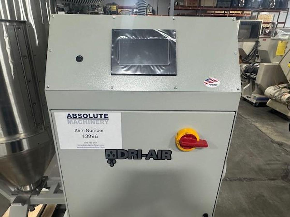 60 lbs/hour Dri-Air Material Dryer with 200 lb. Capacity Hopper (2026)